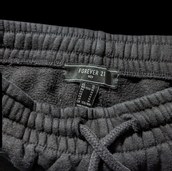 ☮️Mens medium sweat pants☮️ - Picture 3 of 3